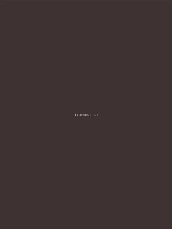 黑白风格的 尤物 人像作品，强调情绪与质感